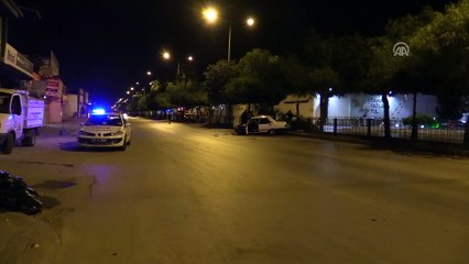 Kaza sonrası hurdaya dönen araçtan sağ çıktı - ADANA