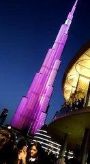 Dubai - really cool vidseo of a building with multiple colours display