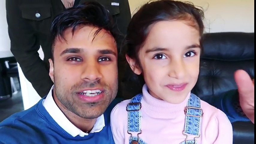 Surprising A Fan - Rahim Pardesi