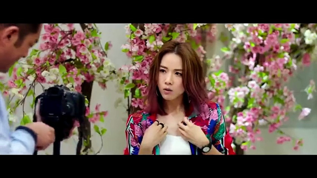 《反贪风暴3》古天乐英雄救美,还是个女模特,这里面穿的什么啊_