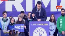 Salvini con il rosario e il Vangelo Giura Fedeltà al Bene