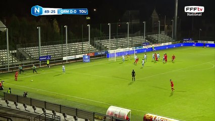 Le coup franc ne donne rien.