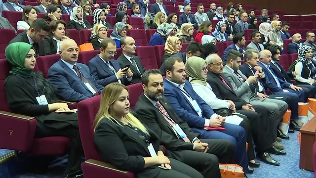 Kurtulmuş : 'Dünyanın bir çok yerinde örülen duvarlarla aslında insanlık yeniden geriye, eskiye gidiyor' - ANKARA