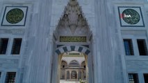 Çamlıca Camii'nin Halıları Serilmeye Başlandı.