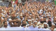 Pakistan blasphemy case: Protests end after government deal