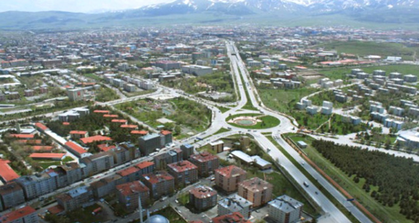 Denizsiz Kentin Baraj Gölünde Yılda 1300 Ton Alabalık Üretimi Yapılıyor