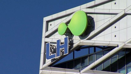 LH 공사 직원들 뇌물수수 혐의로 구속 / YTN