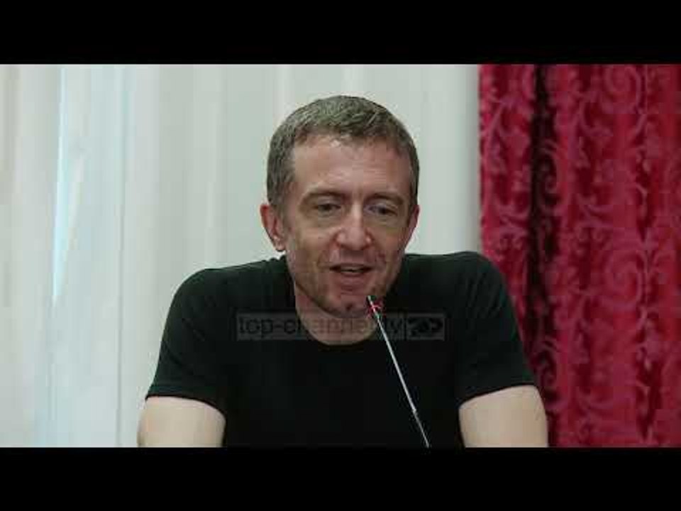 Tedi Papavrami rikthehet nëTiranë - Top Channel Albania - News - Lajme