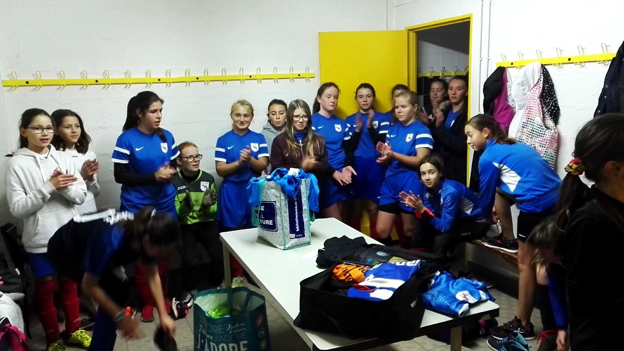 Chant de la victoire de l'AFB lors de la réception du FC Rambouillet Yvelines