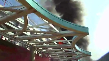 창원 로봇랜드 공사장에서 용접 불꽃에 불 / YTN