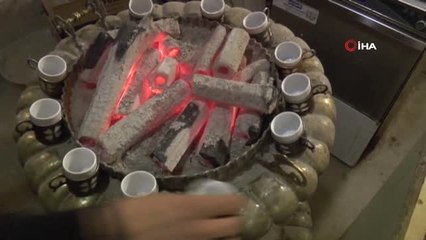 Tarihi Mağarada Kömür Ateşinde Kahve Keyfi