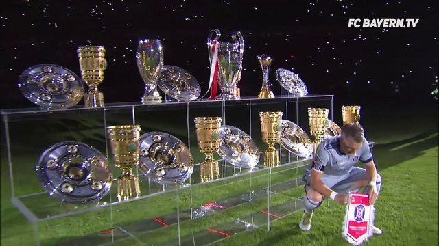 Schweinsteiger Scores Beauty in His Testimonial _ FC Bayern vs. Chicago Fire 4-0 _ Highlights