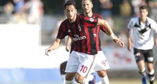 İtalyan Basını, Milli Oyuncu Hakan Çalhanoğlu'nun Milan'dan Ayrılabileceğini Yazdı