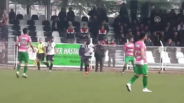 Maçta Kalp Krizi Geçiren Nijeryalı Futbolcu, Hayatını Kaybetti