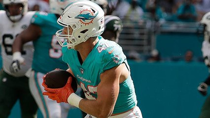 Kiko Alonso intercepts Darnold pass intended for Burnett