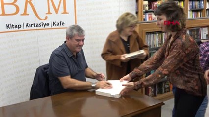 Bursa Yılmaz Özdil, Bursa'da Okurlarıyla Buluştu