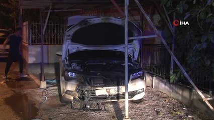 Kimliği Belirsiz Kişiler Park Halindeki Otomobili Kundakladı