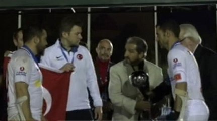 Ampute Milliler İkincilik Kupasını Gözyaşları İçinde Kaldırdı