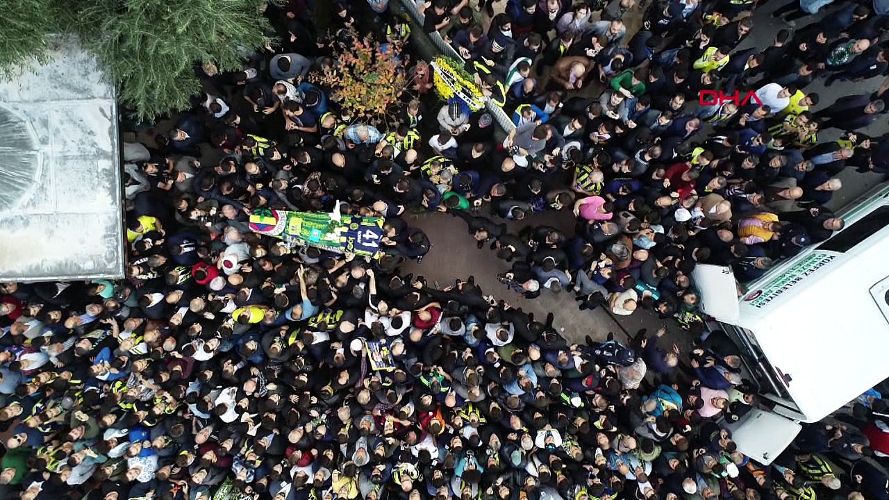 Koray Şener için stadyumda tören düzenlendi