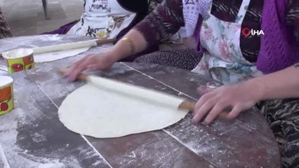 Müze Ziyaretçilerine Sıcak Yufka İkramı