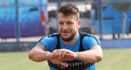 Batuhan Karadeniz, Oynadığı Bütün Takımlarda Kadro Dışı Kaldı