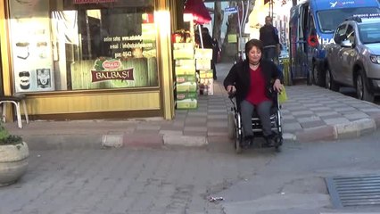 Engelli Muhtar Adayı "Gelemez, Gidemez" Tepkilerine Rağmen Çalışmalarına Devam Ediyor