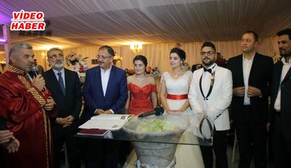 (5 Kasım 2018) ESRA ÖZDEN VE SAFA BEYDİLLİ  HAYATLARINI BİRLEŞTİRDİ