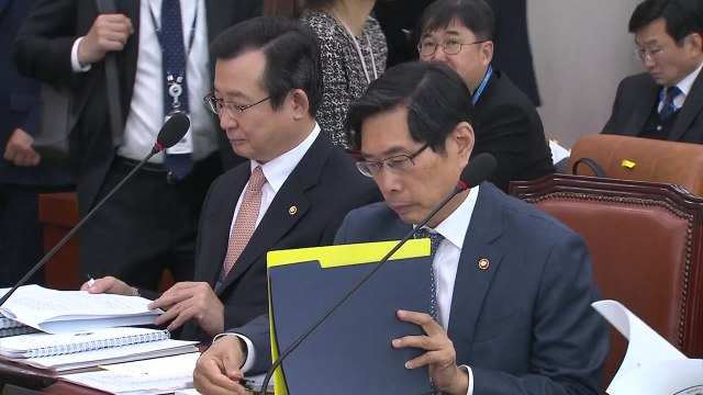 박상기 재판 중인 양심적 병역 거부자 공소 취소 / YTN