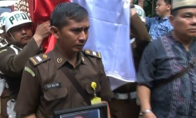 Jenazah Jaksa Korban Lion Air PK-LQP Dimakamkan