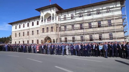 Vali Salih Ayhan Göreve Başladı