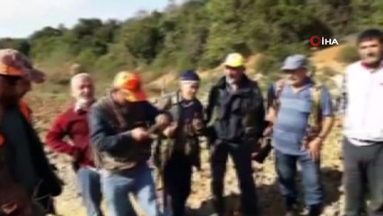 350 kilogramlık domuzu avlayan avcılar gözlerine inanamadı