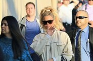 Khloe Kardashian spiega perché ha fatto entrare il padre di sua figlia in sala parto dopo il tradimento