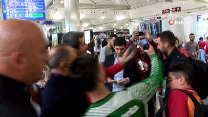 Galatasaray, Schalke 04 maçı için yola çıktı