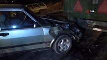 Otomobil pancar yüklü traktöre arkadan çarptı: 3 yaralı