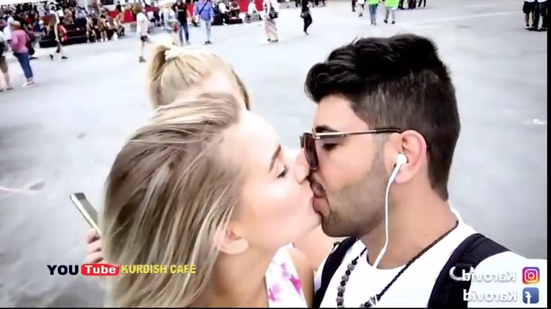 Kissing girls prank كورە کوردێک ماچی چەندان کچی ئەوروپی ئەکات - video  Dailymotion