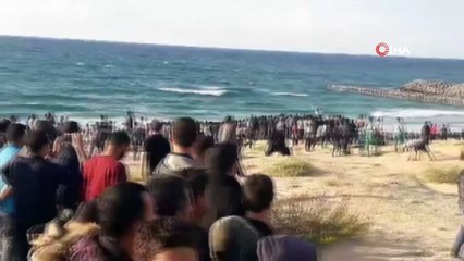 - İsrail Askeri 10 Filistinliyi Yaraladı