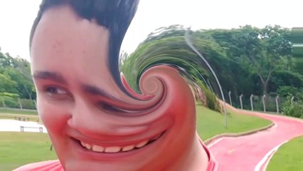 NUNCA VÁ A UM PARQUE COM AMIGOS RETARDADOS!!