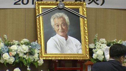 '영화계 큰 별 잠들다' 故 신성일 영결식 진행 / YTN