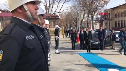 Erzurum Kars Valisi Öksüz Makamlar, Milletimizden Uzak Yerler Değildir