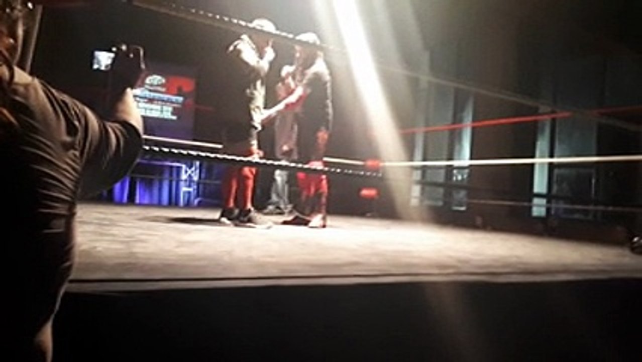 Loïc Duplessis VS Jon Cayen