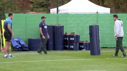 Rassie Erasmus apprend à ses joueurs à plaquer comme Owen Farrell