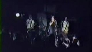 D.R.I - live 1984