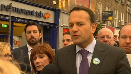 Theresa May presents tweaked Brexit plan to cabinet