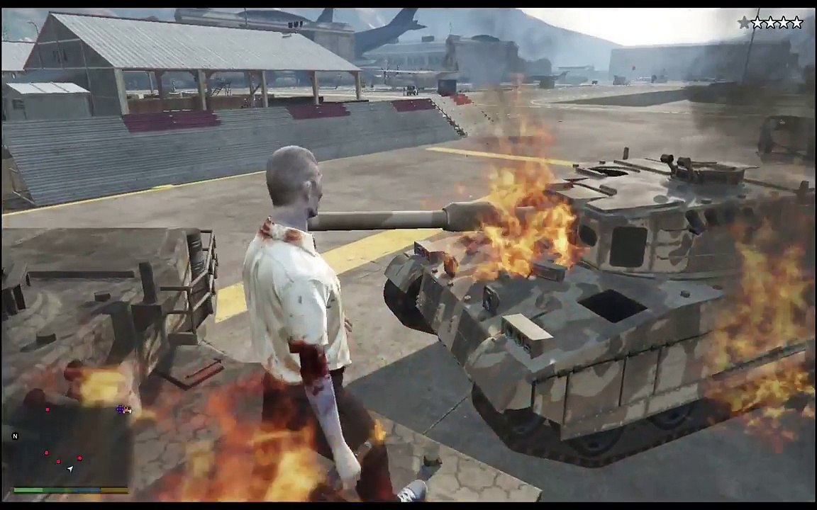 gta v zumbi fugindo da base militar