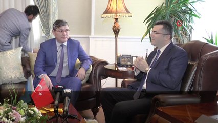 Kazakistan Büyükelçisi Saparbekuly, Vali Memiş’i ziyaret etti