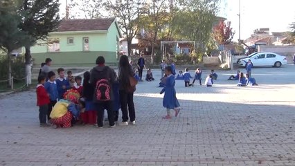 Üniversiteliler Unutulmaya Yüz Tutmuş Çocuk Oyunlarını Yeniden Canlandırıyor