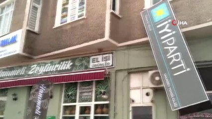 İyi Parti'nin Tabelaları İndirildi