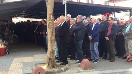 Yalova Balkondan Çarşafla İnerken Düşerek Ölen Kadın Toprağa Verildi