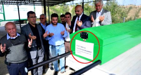 Adana'da Müteahhitler, "Sektör Öldü" Deyip Cenaze Namazı Kıldı