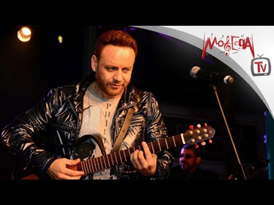 Moustafa Amar - مصطفي قمر يغني هات احلامنا يا بابا نويل من حفل تكريم قنوات النيل